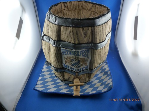 Schöner hut bierfass als - bierfass,